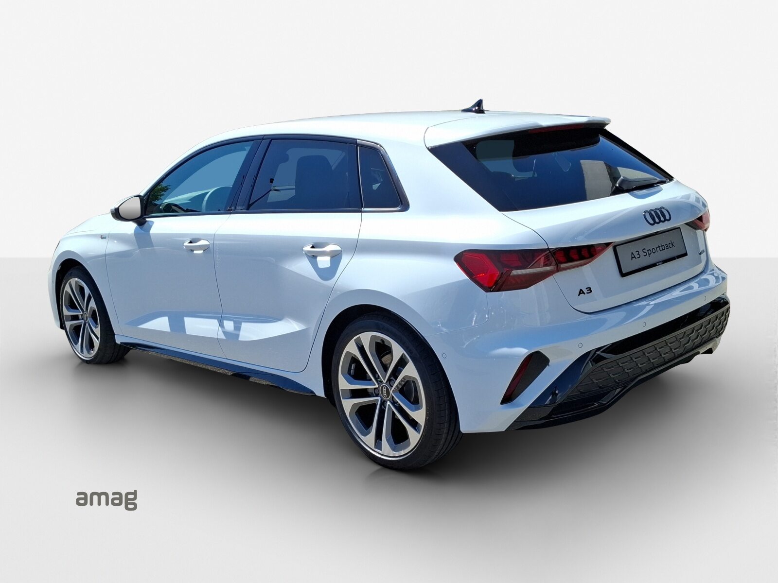 AUDI A3 Sportback TFSI 150 kW S line, Benzin, Occasion / Gebraucht, Automatik - 3