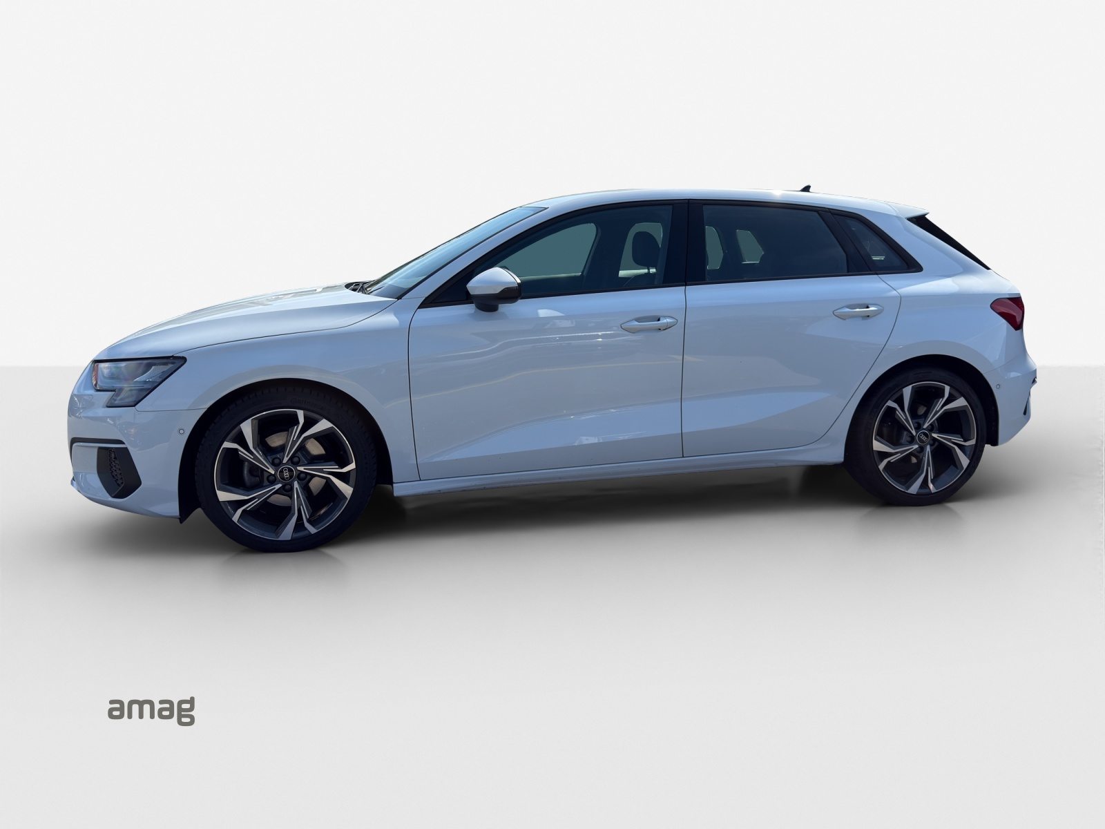 AUDI A3 Sportback 35 TFSI Attraction, Essence, Occasion / Utilisé, Automatique - 2