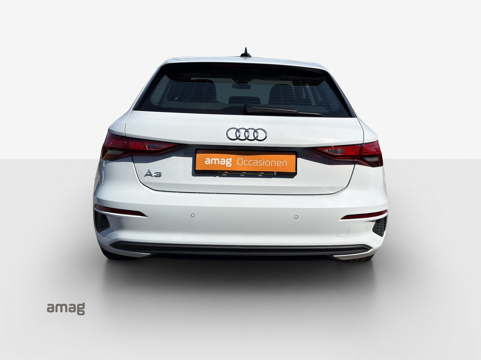 AUDI A3 Sportback 35 TFSI Attraction, Essence, Occasion / Utilisé, Automatique - 4