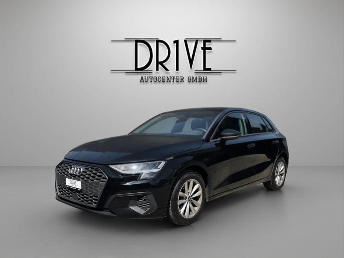 AUDI A3 Sportback 35 TFSI Attraction S-tronic, Hybride Léger Essence/Électricité, Occasion / Utilisé, Automatique