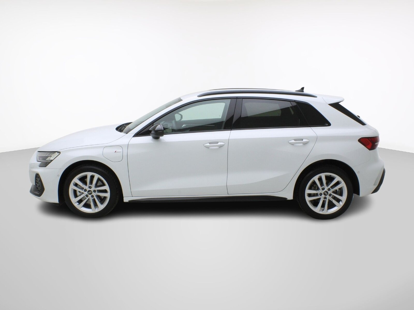AUDI A3 Sportback 40 TFSI e S line S-Tronic **Audi Werksgara, Plug-in-Hybrid Benzin/Elektro, Occasion / Gebraucht, Automatik - 3
