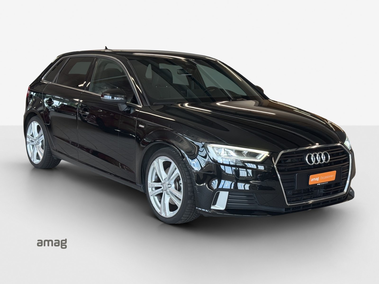 AUDI A3 Sportback 40 TFSI sport, Benzin, Occasion / Gebraucht, Automatik - 6