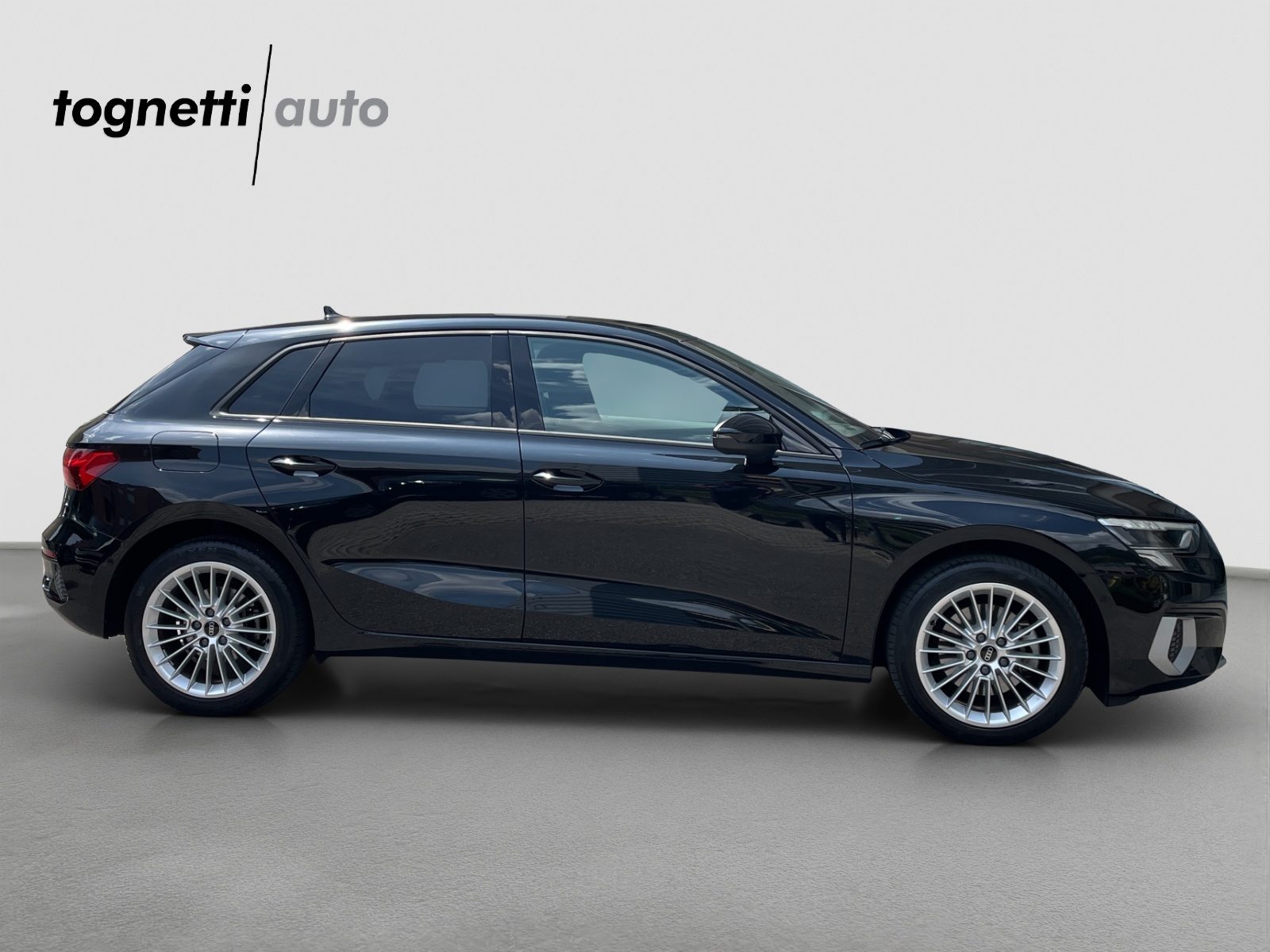 AUDI A3 Sportback 40 TFSI advanced, Benzin, Occasion / Gebraucht, Automatik - 3