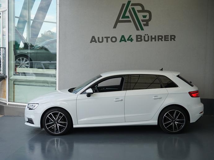 AUDI A3 40 TFSI e-tron Sport 204PS Automat kann rund 35 bis, Hybride Rechargeable Essence/Électricité, Occasion / Utilisé, Automatique