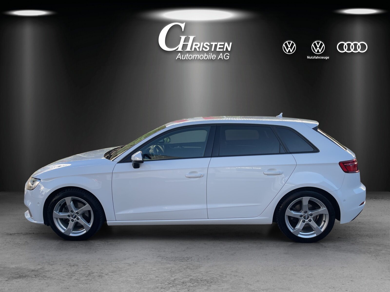 AUDI A3 Sportback sport ultra, Petrol, Second hand / Used, Automatic - 2