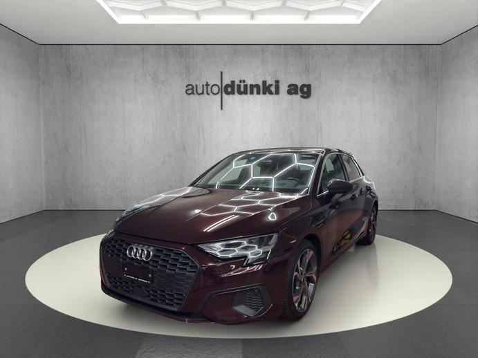 AUDI A3 Sportback 35 TFSI Attraction, Benzin, Occasion / Gebraucht, Handschaltung