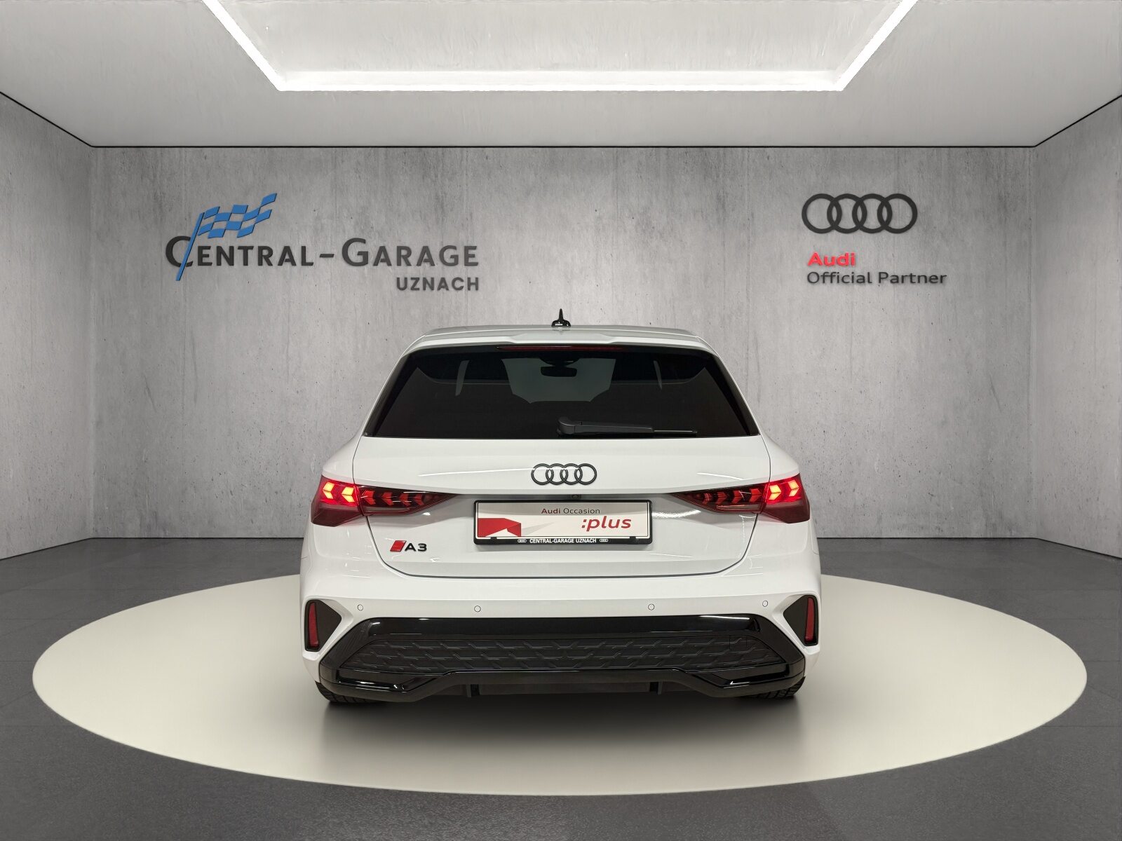 AUDI A3 Sportback 35 TFSI S line Attraction, Petrol, Second hand / Used, Automatic - 4