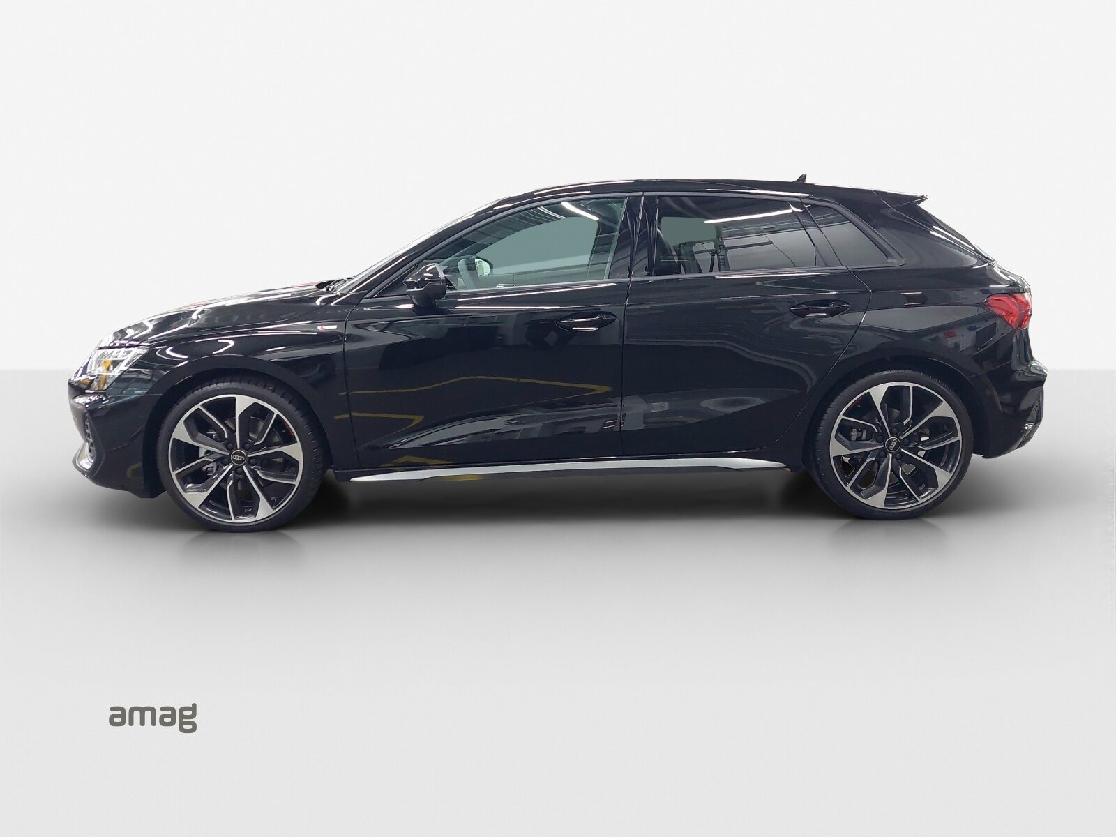 AUDI A3 Sportback TFSI 110 kW S line Attraction, Benzina, Occasioni / Usate, Automatico - 2