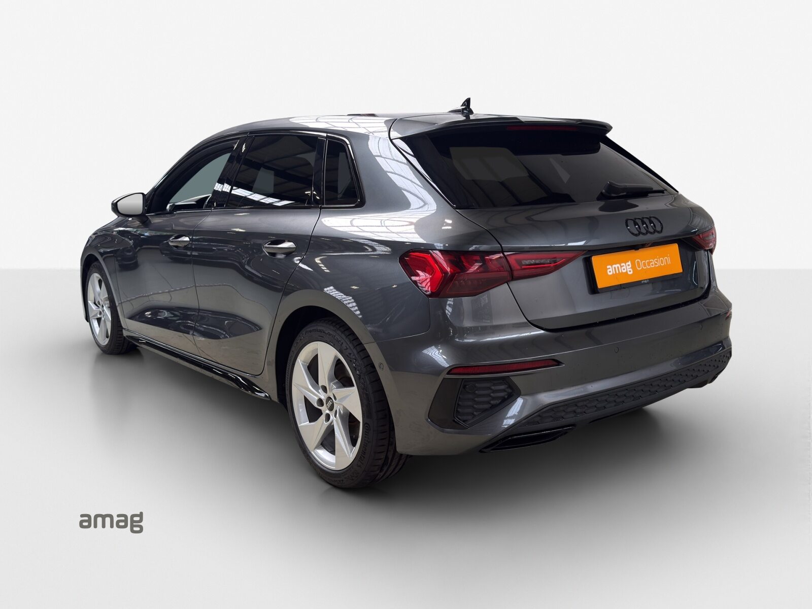 AUDI A3 Sportback 35 TFSI S line Attraction, Benzin, Occasion / Gebraucht, Automatik - 3