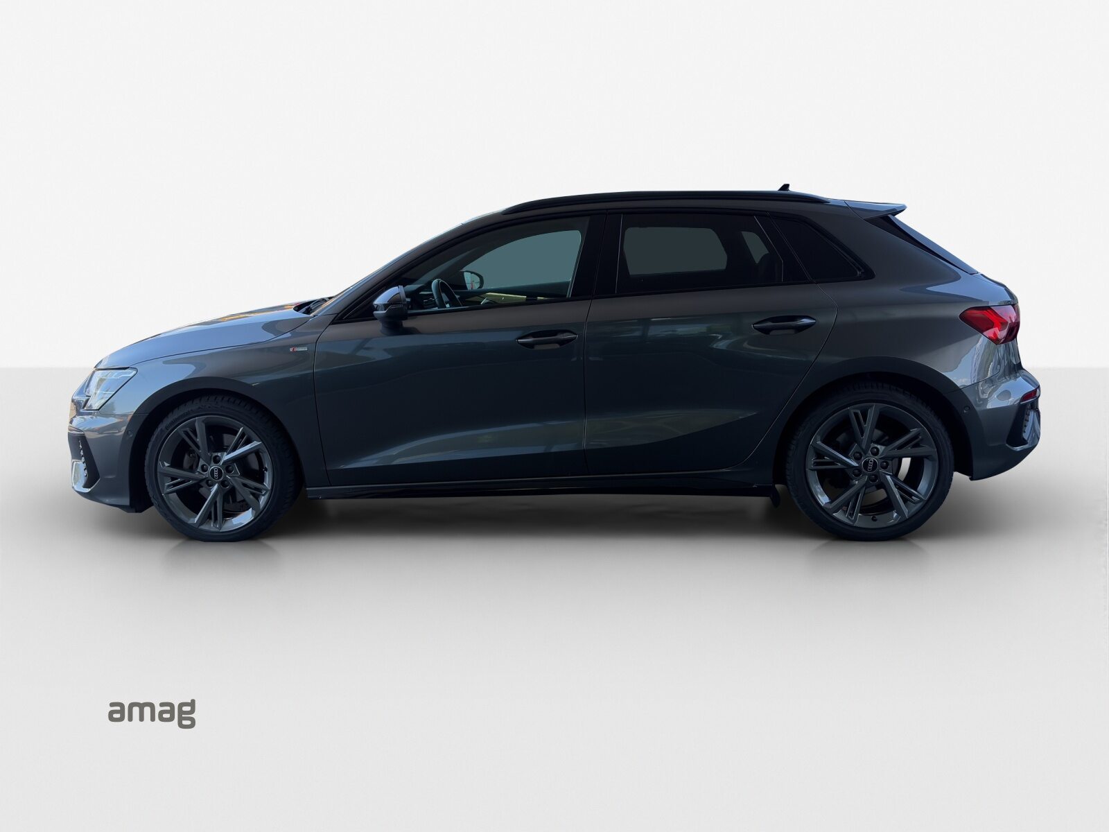 AUDI A3 Sportback 40 TFSI S line, Essence, Occasion / Utilisé, Automatique - 2