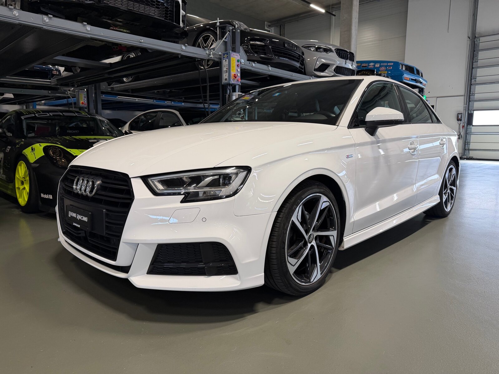 AUDI A3 Limousine 35 TFSI Sport S-tronic, Essence, Occasion / Utilisé, Automatique - 2