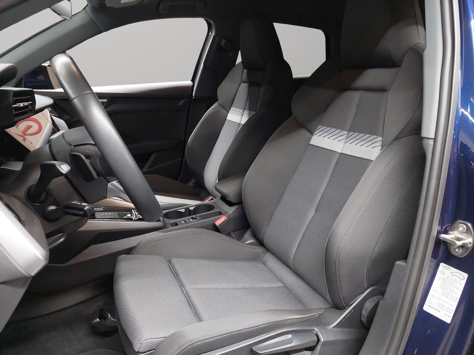 AUDI A3 Sportback 35 TFSI S line S-tronic, Mild-Hybrid Benzin/Elektro, Occasion / Gebraucht, Automatik - 6