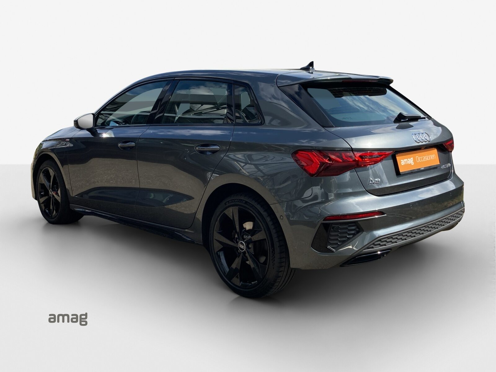 AUDI A3 Sportback 40 TFSI e S line, Hybride Intégral Essence/Électricité, Occasion / Utilisé, Automatique - 3