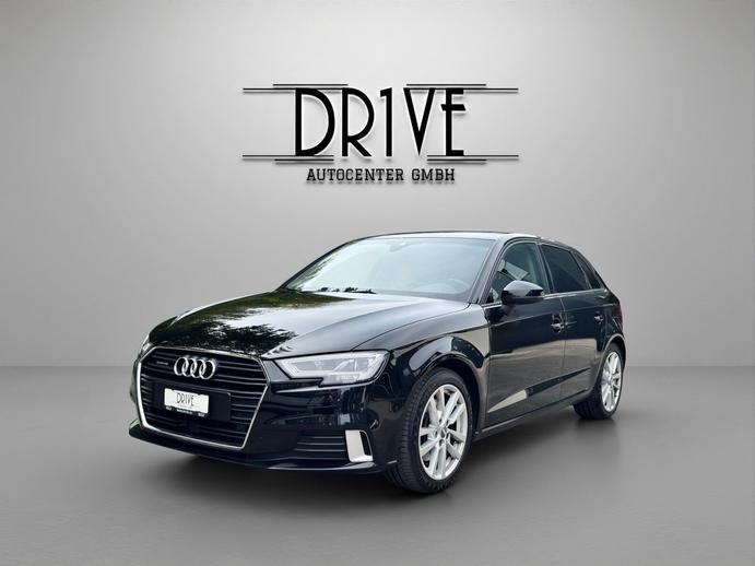 AUDI A3 Sportback 40 TFSI Sport Attraction quattro S-tronic, Petrol, Second hand / Used, Automatic