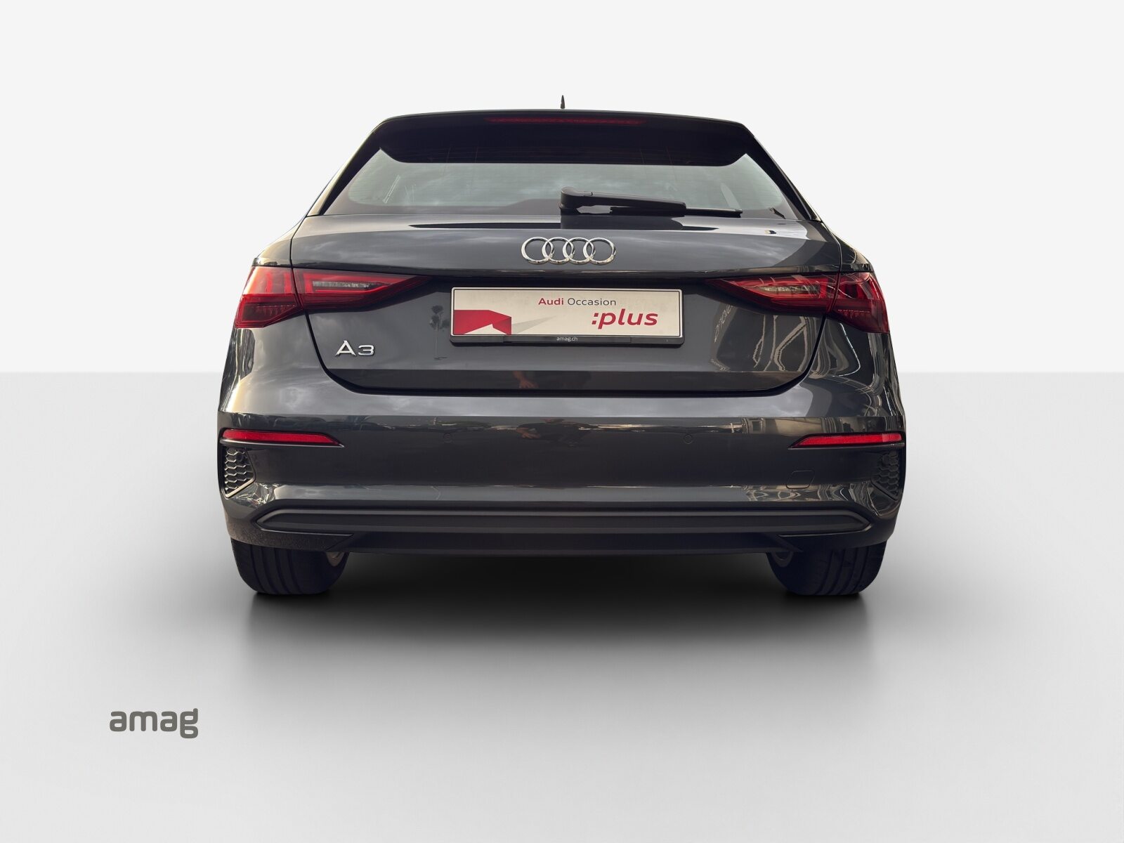 AUDI A3 Sportback 35 TFSI Attraction, Benzin, Occasion / Gebraucht, Automatik - 4