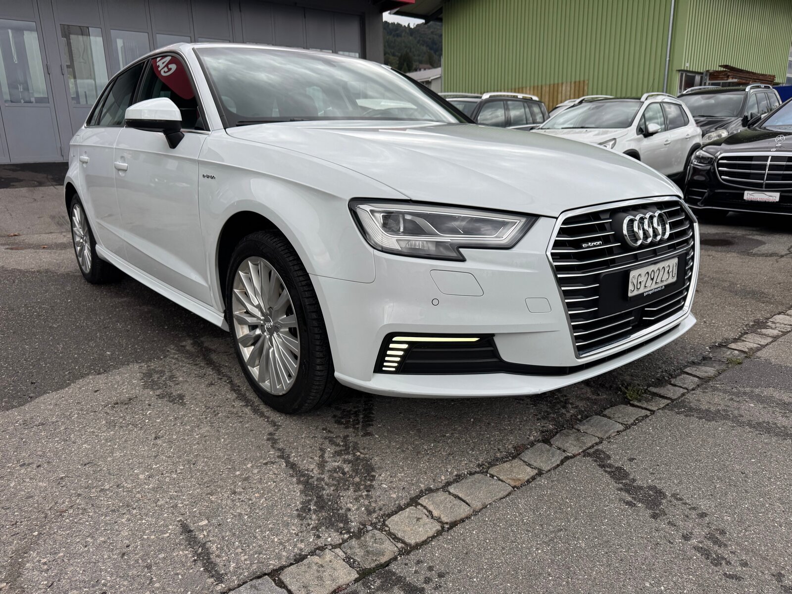 AUDI A3 Sportback 1.4 e-tron Sport S-tronic, Plug-in-Hybrid Benzin/Elektro, Occasion / Gebraucht, Automatik - 2