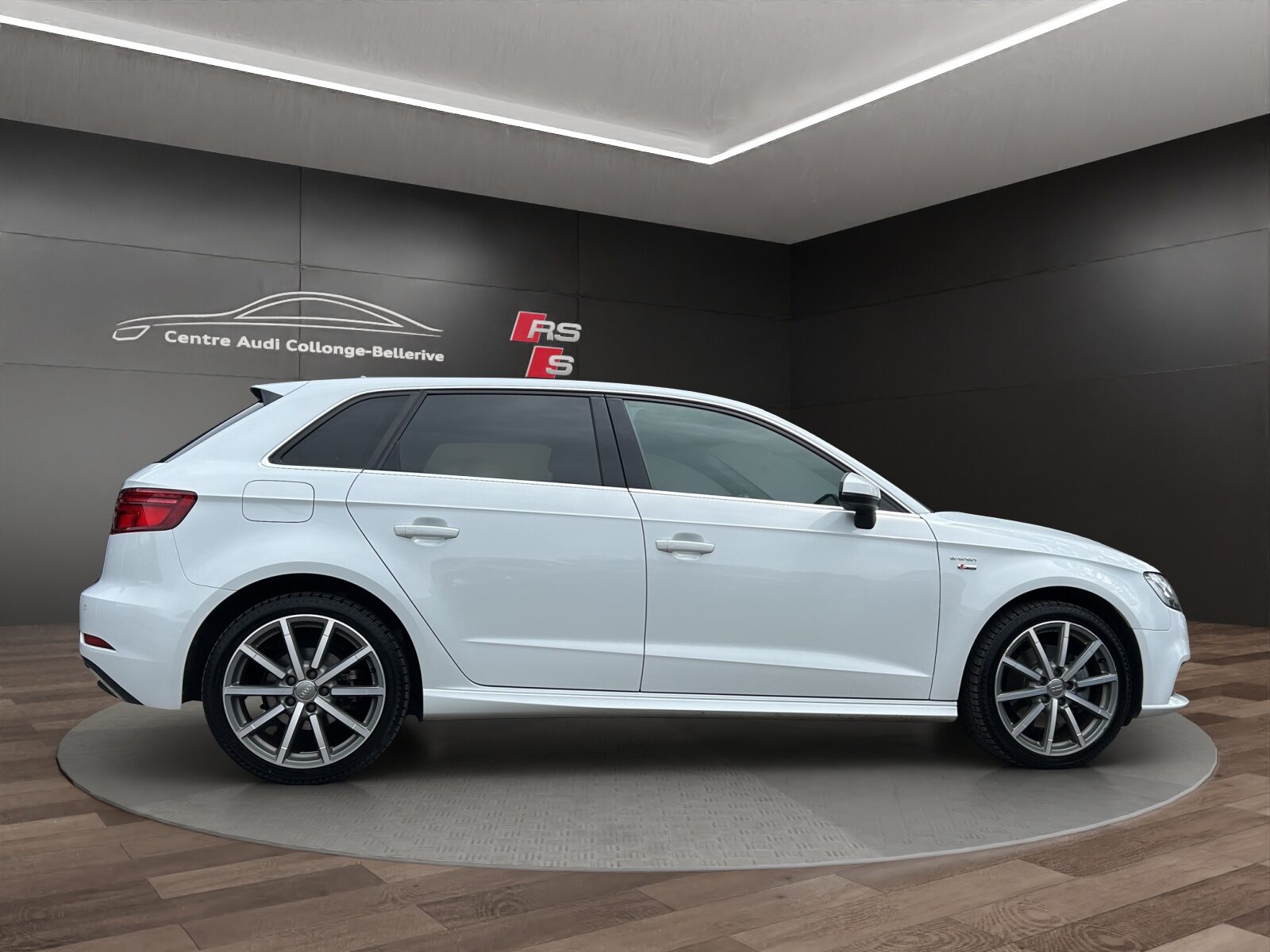 AUDI A3 Sportback e-tron sport, Hybride Intégral Essence/Électricité, Occasion / Utilisé, Automatique - 6