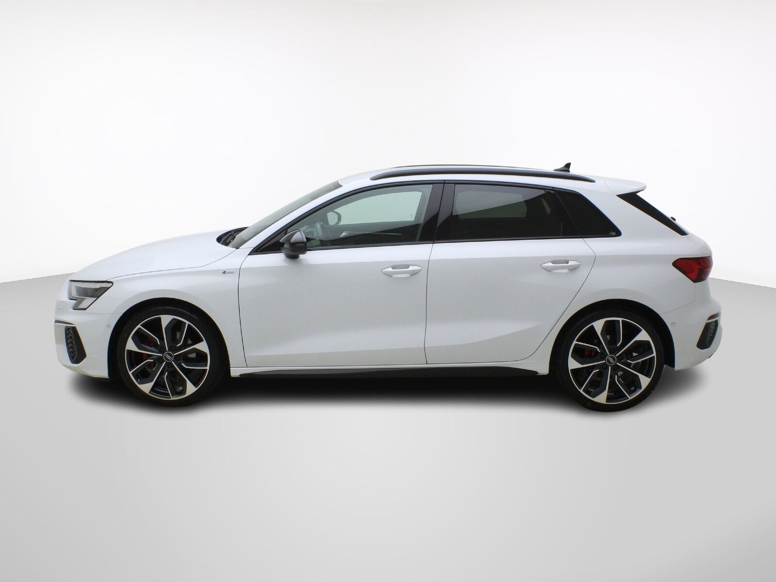 AUDI A3 Sportback 40 TFSI S Line quattro S-Tronic, Hybride Léger Essence/Électricité, Occasion / Utilisé, Automatique - 3