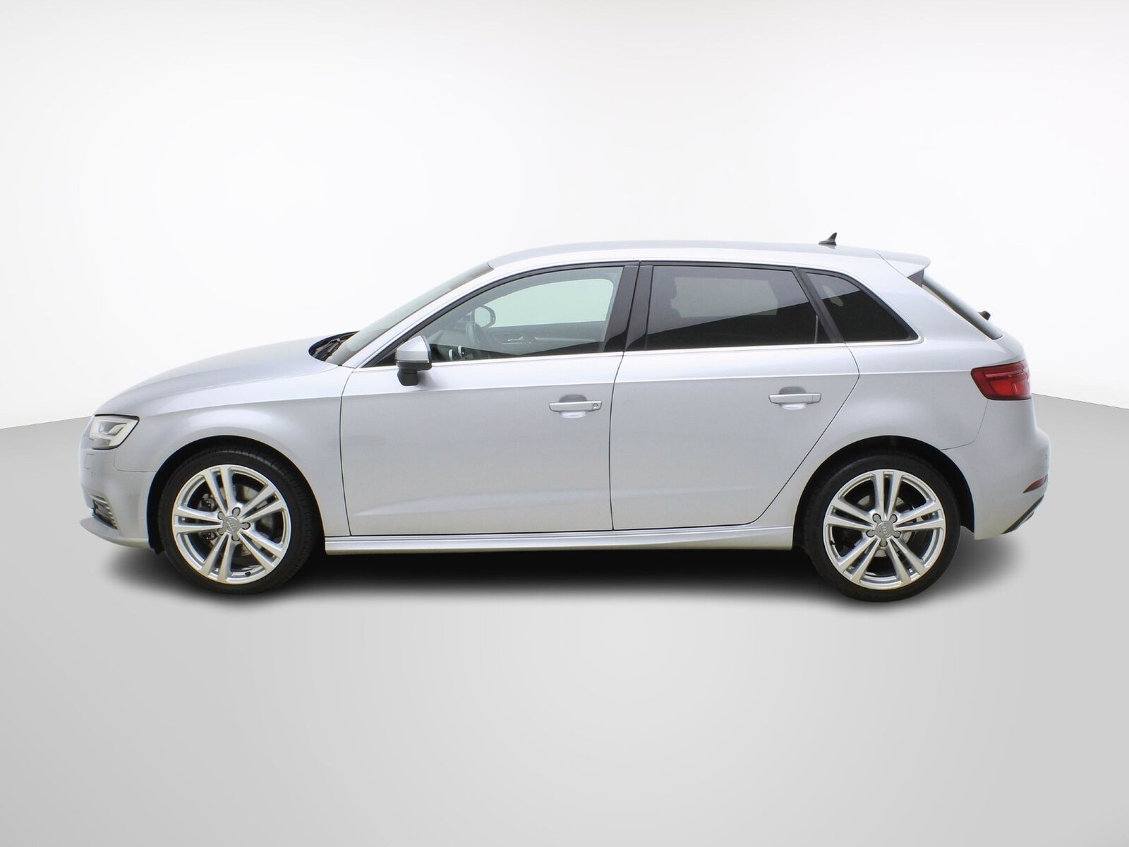 AUDI A3 Sportback 40 e-tron S line S-Tronic, Plug-in-Hybrid Benzina/Elettrica, Occasioni / Usate, Automatico - 3