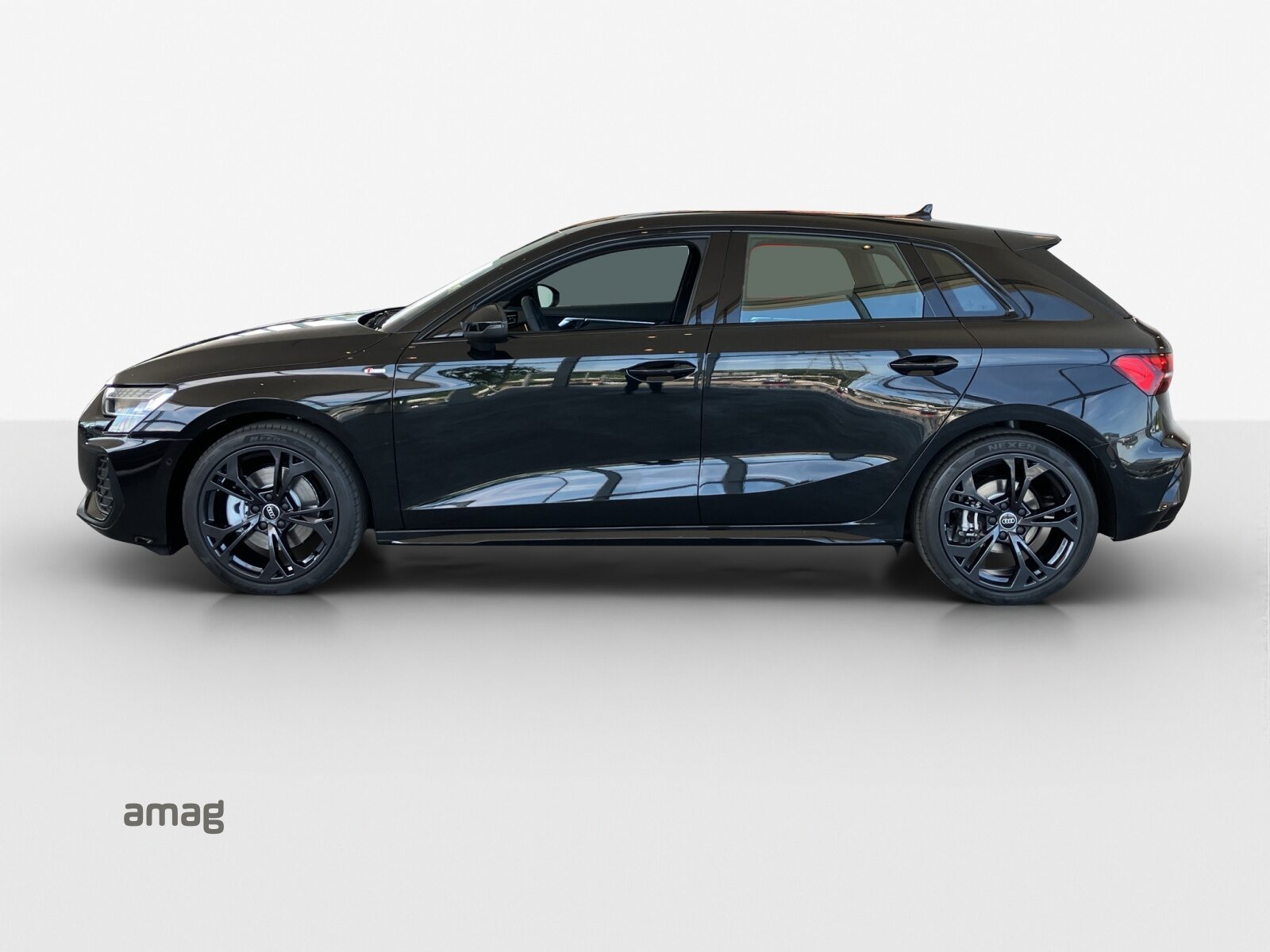 AUDI A3 Sportback TFSI e 200 kW S line Attraction, Voll-Hybrid Benzin/Elektro, Occasion / Gebraucht, Automatik - 2