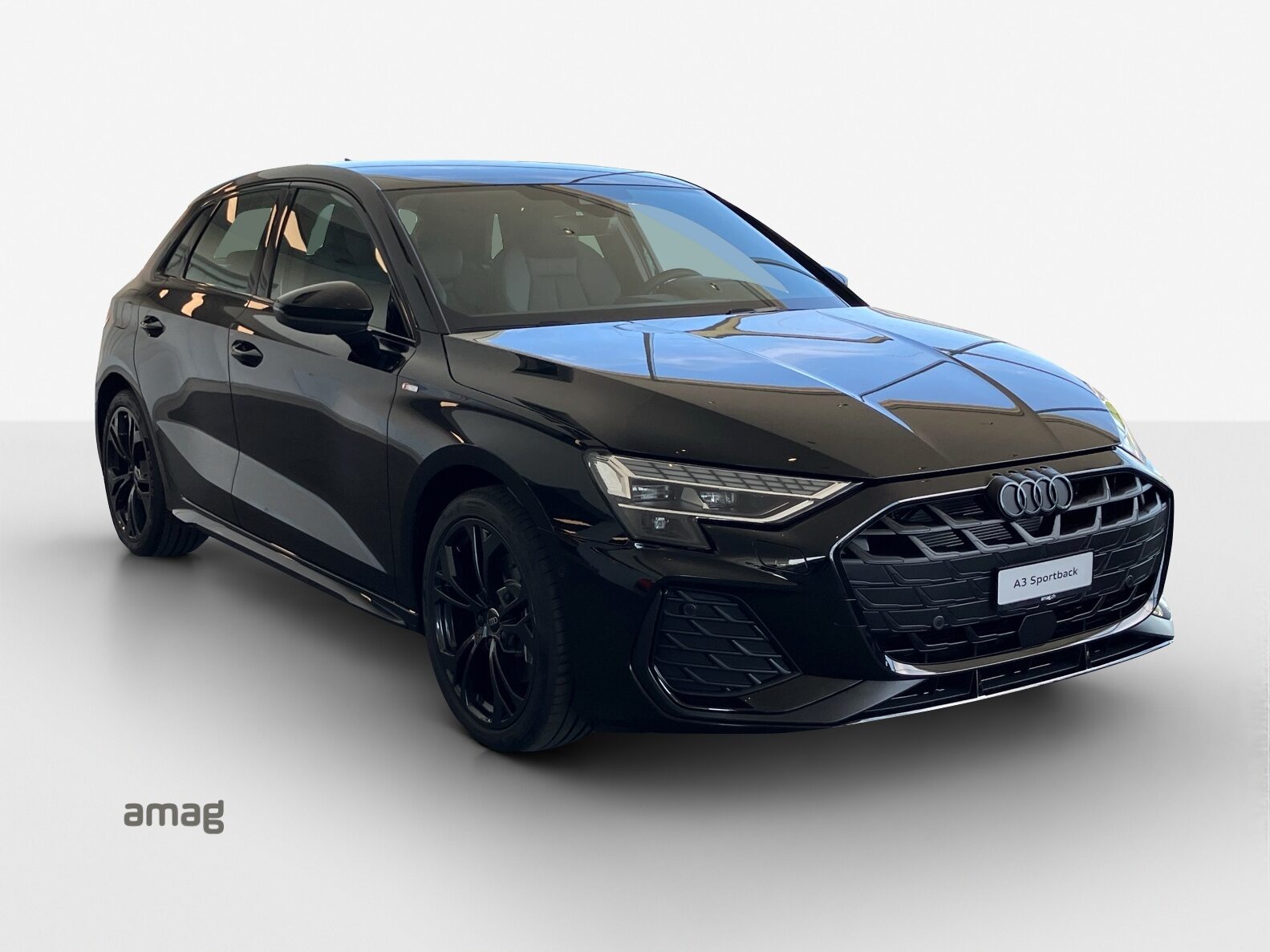 AUDI A3 Sportback TFSI e 200 kW S line Attraction, Voll-Hybrid Benzin/Elektro, Occasion / Gebraucht, Automatik - 6