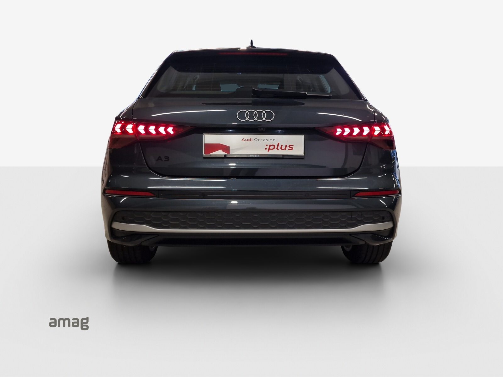 AUDI A3 Sportback 45 TFSI e S line Attraction, Voll-Hybrid Benzin/Elektro, Occasion / Gebraucht, Automatik - 4