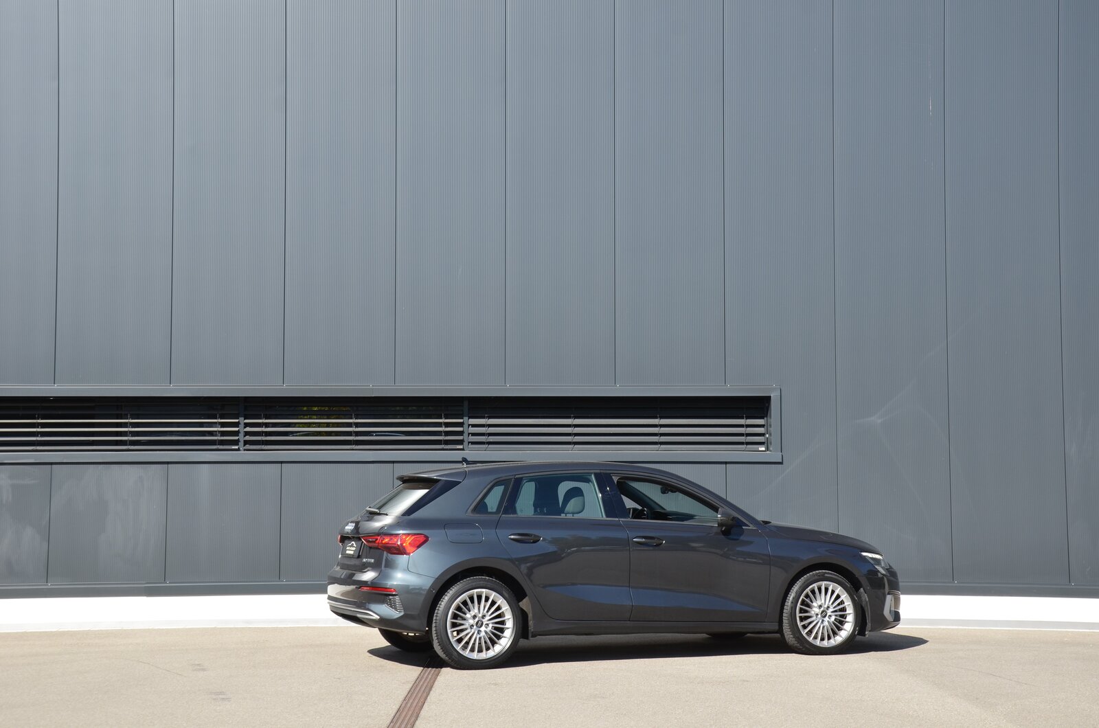 AUDI A3 Sportback 30 TFSI advanced S-tronic, Mild-Hybrid Benzin/Elektro, Occasion / Gebraucht, Automatik - 4