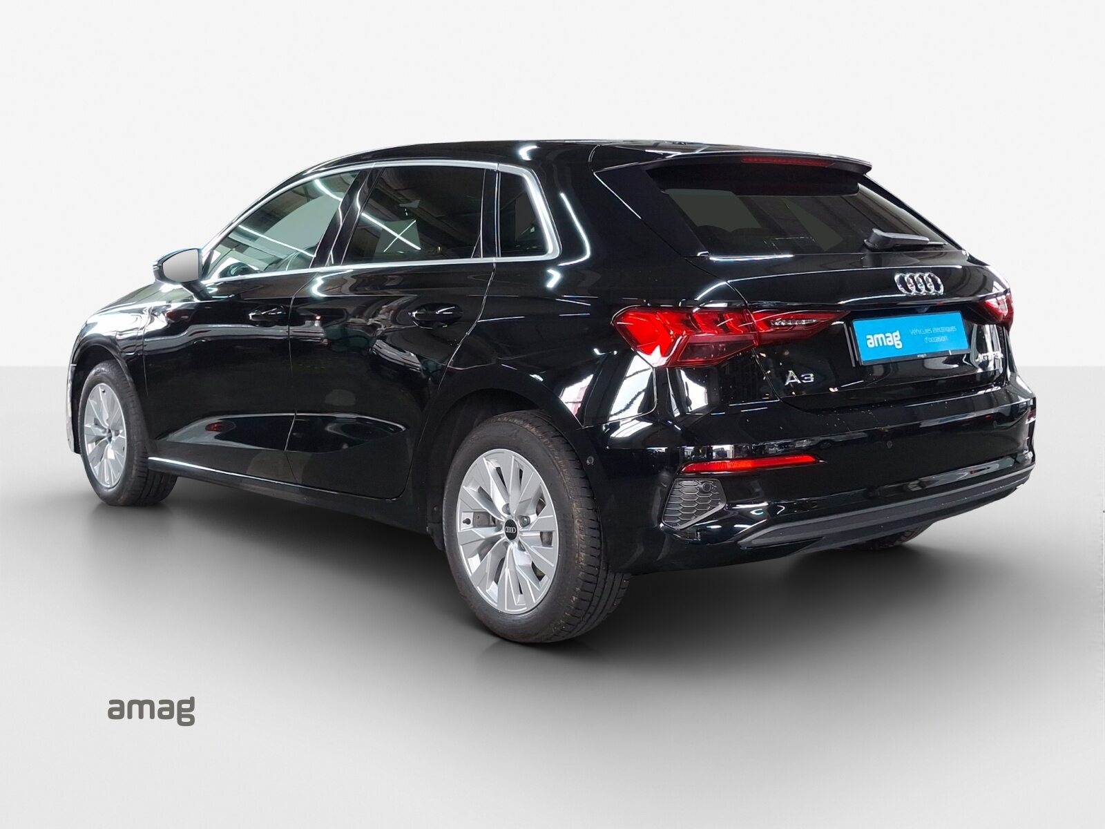 AUDI A3 Sportback 40 TFSI e, Full-Hybrid Petrol/Electric, Second hand / Used, Automatic - 4