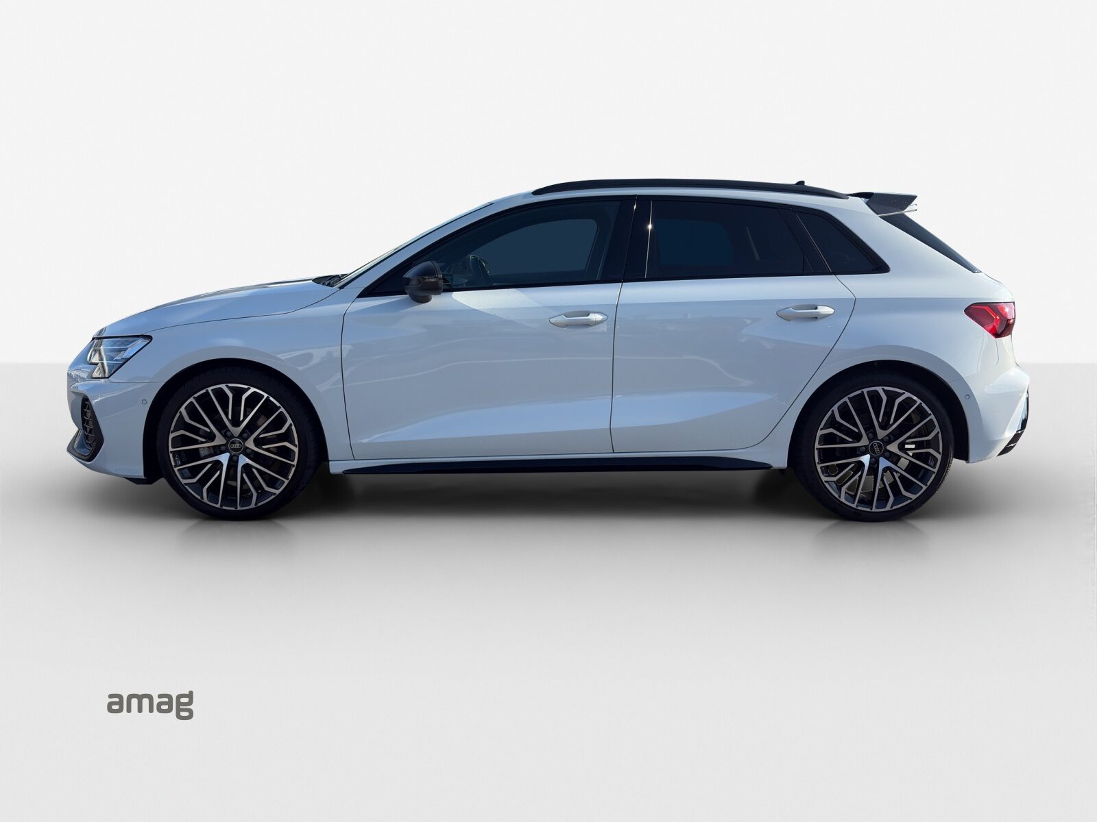 AUDI A3 Sportback 35 TFSI S line, Benzin, Occasion / Gebraucht, Automatik - 2