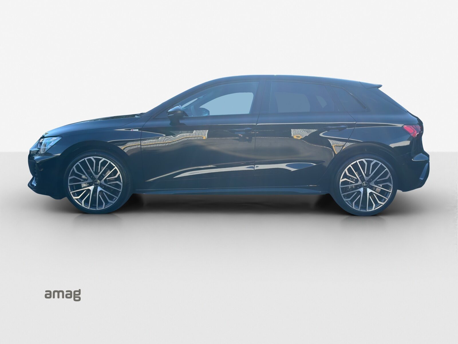 AUDI A3 Sportback TFSI 150 kW S line, Benzin, Occasion / Gebraucht, Automatik - 2