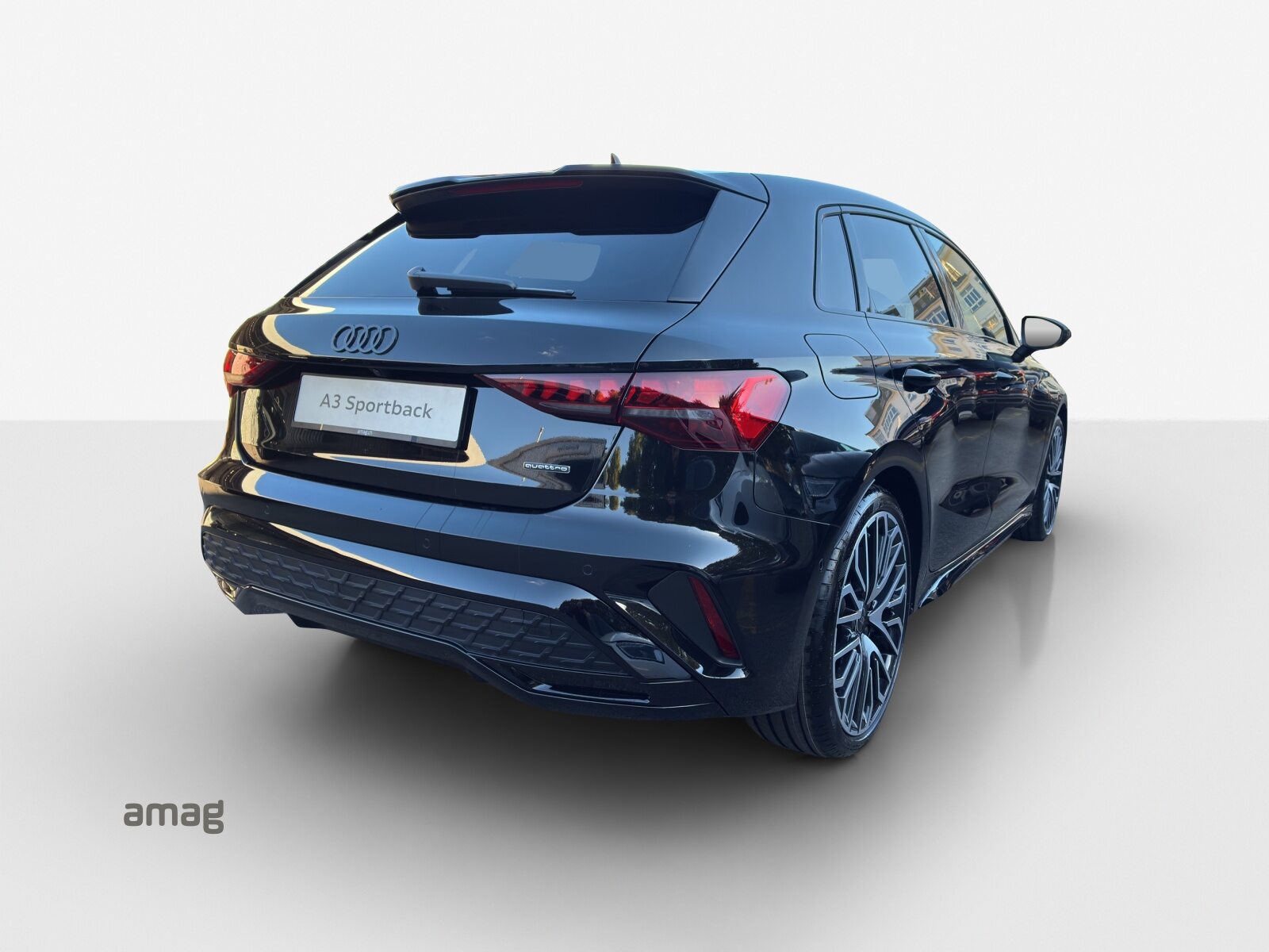AUDI A3 Sportback TFSI 150 kW S line, Benzin, Occasion / Gebraucht, Automatik - 5