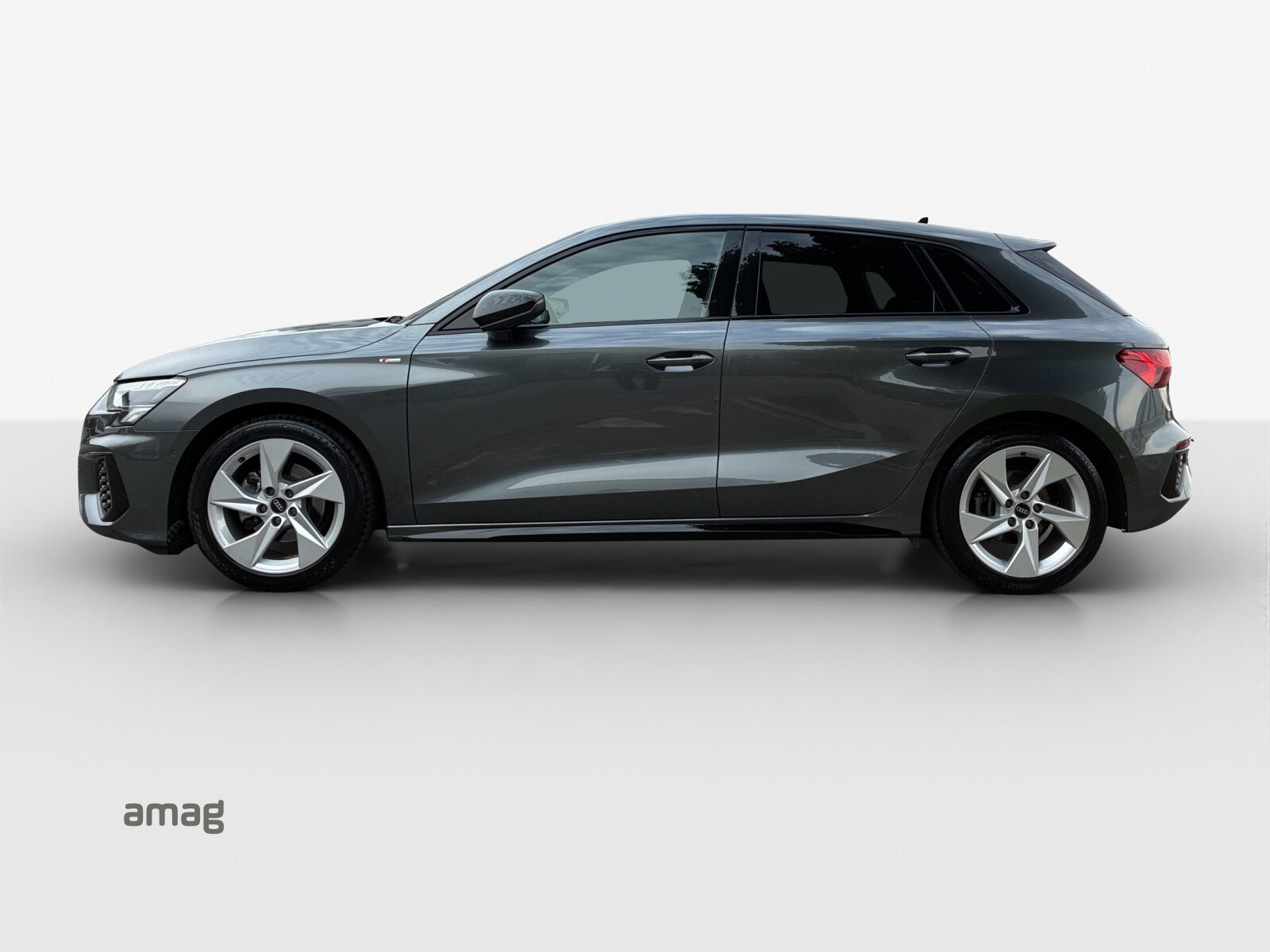 AUDI A3 Sportback 35 TFSI S line Attraction, Benzin, Occasion / Gebraucht, Automatik - 2