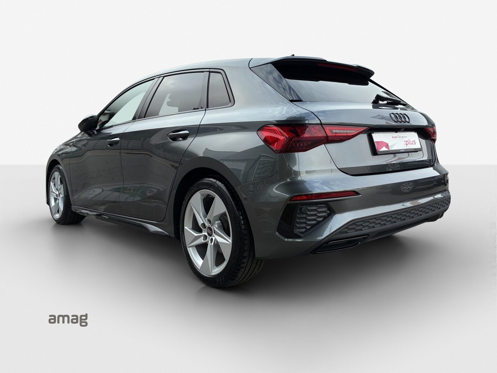 AUDI A3 Sportback 35 TFSI S line Attraction, Benzin, Occasion / Gebraucht, Automatik - 3