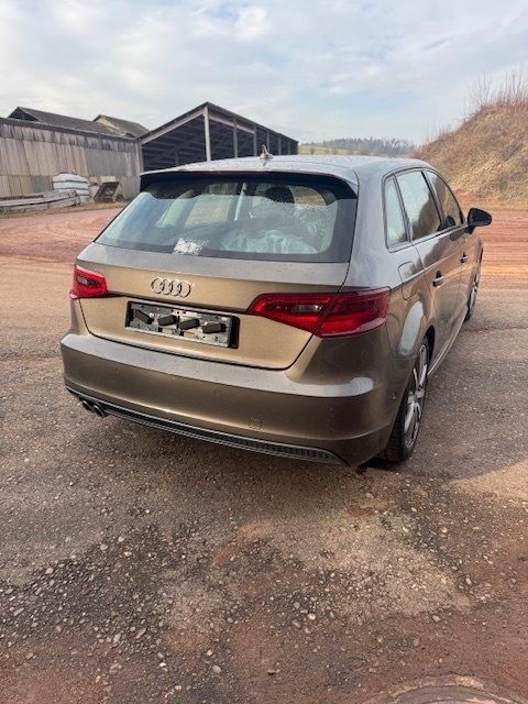 AUDI A3 2.0 TDI 184 Ambition qu. S-Tr., Diesel, Occasioni / Usate, Automatico - 7