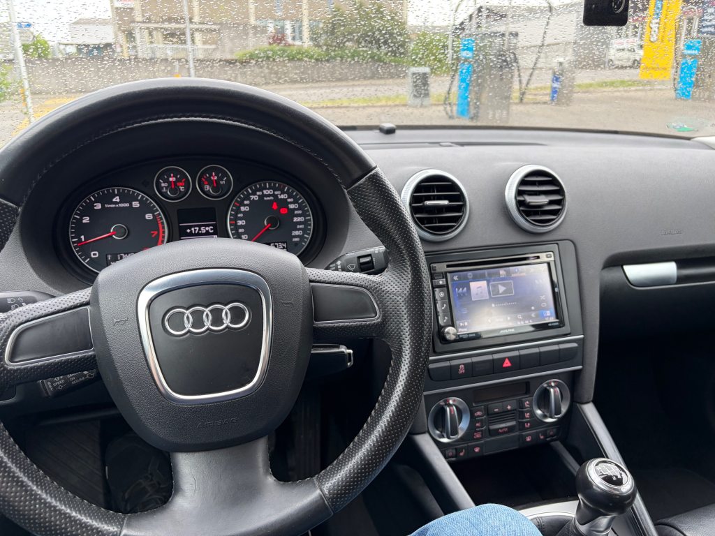AUDI A3 1.8 T FSI Snow quattro, Petrol, Second hand / Used, Manual - 6