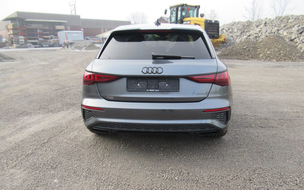 AUDI A3 2.0 40 TFSI S Line quattro S-Tronic, Essence, Occasion / Utilisé, Automatique - 5