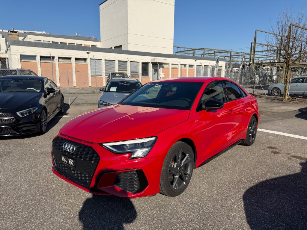 AUDI A3 X, Hybride Léger Essence/Électricité, Occasion / Utilisé, Automatique - 2