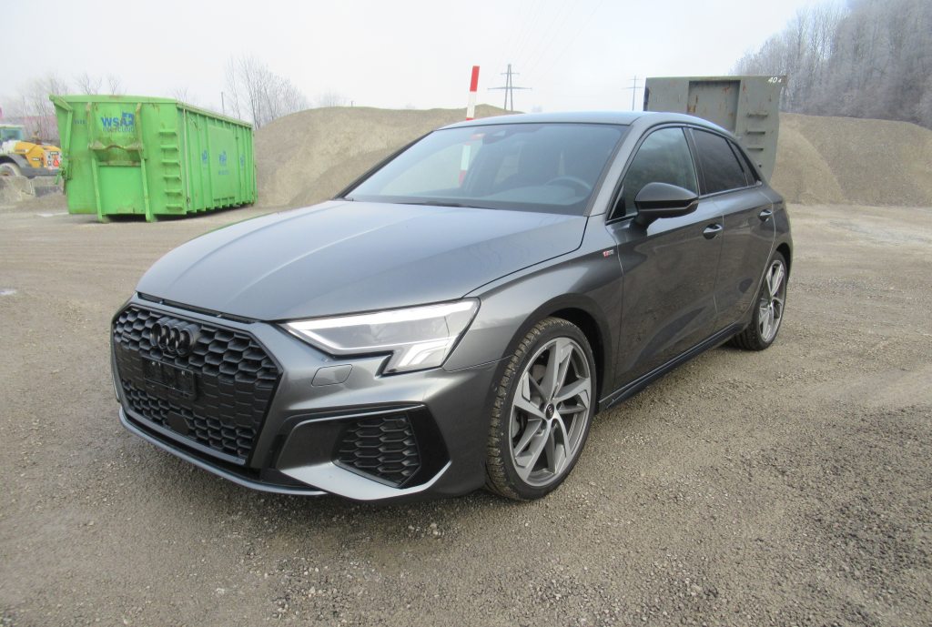 AUDI A3 2.0 40 TFSI S Line quattro S-Tronic