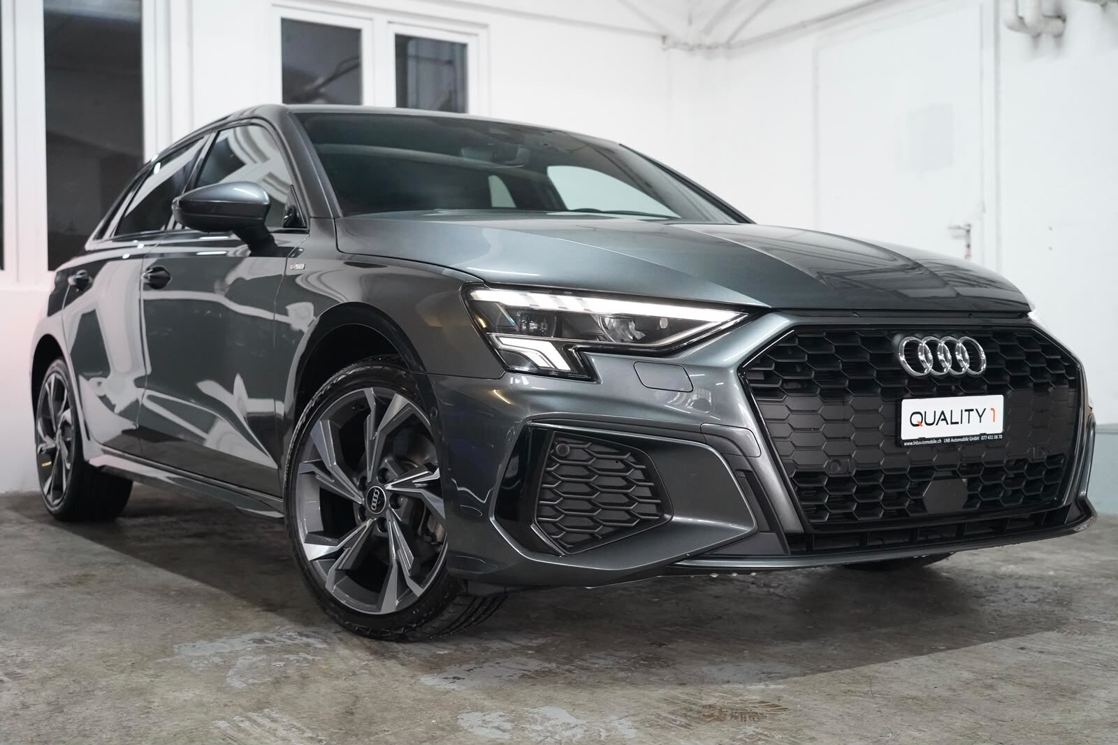 AUDI A3 Sportback 40 TFSI e S line S-tronic, Plug-in hybrid petrol/electric, Used, Automatic - 3