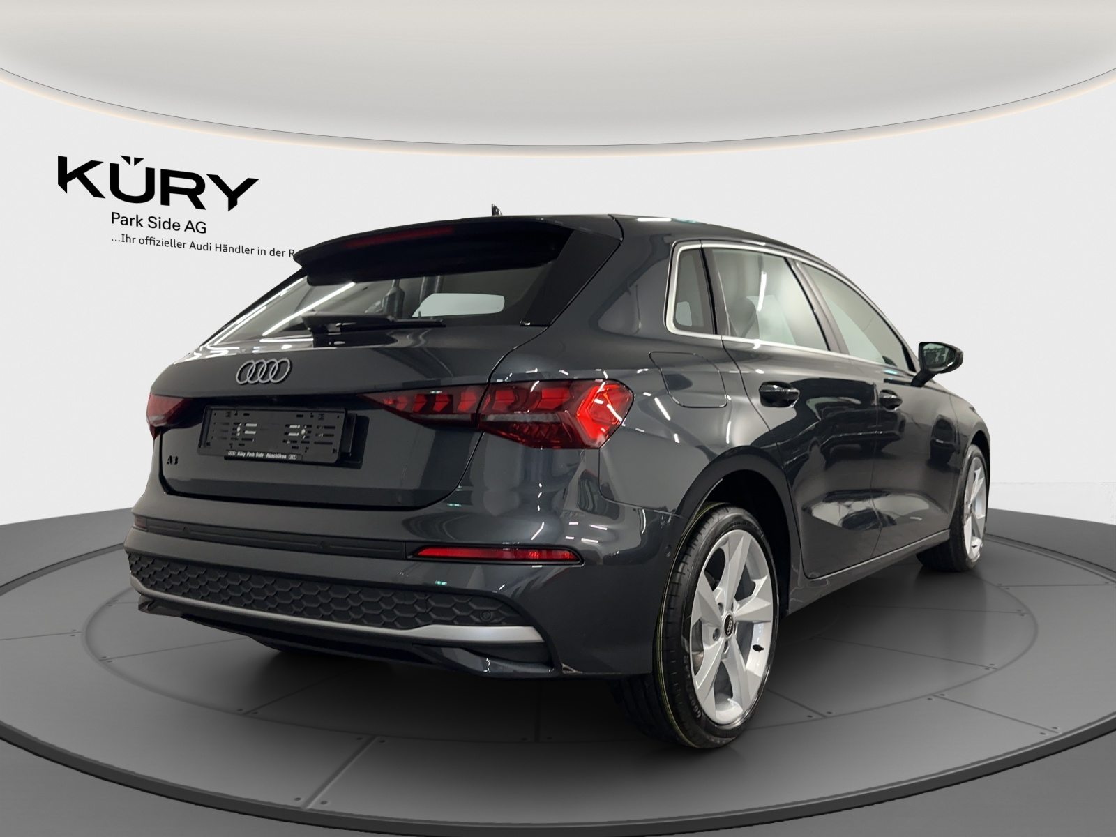 AUDI A3 Sportback 35 TFSI advanced Attraction, Benzin, Vorführwagen, Automatik - 4