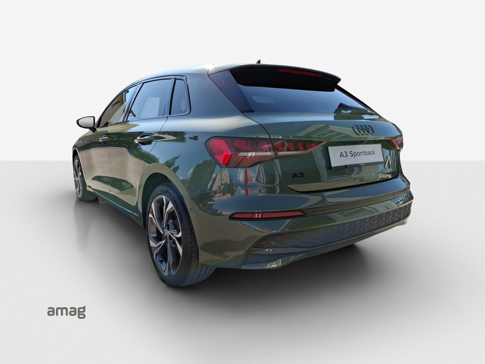 AUDI A3 Sportback 40 TFSI e advanced Attraction, Full-Hybrid Petrol/Electric, Ex-demonstrator, Automatic - 3