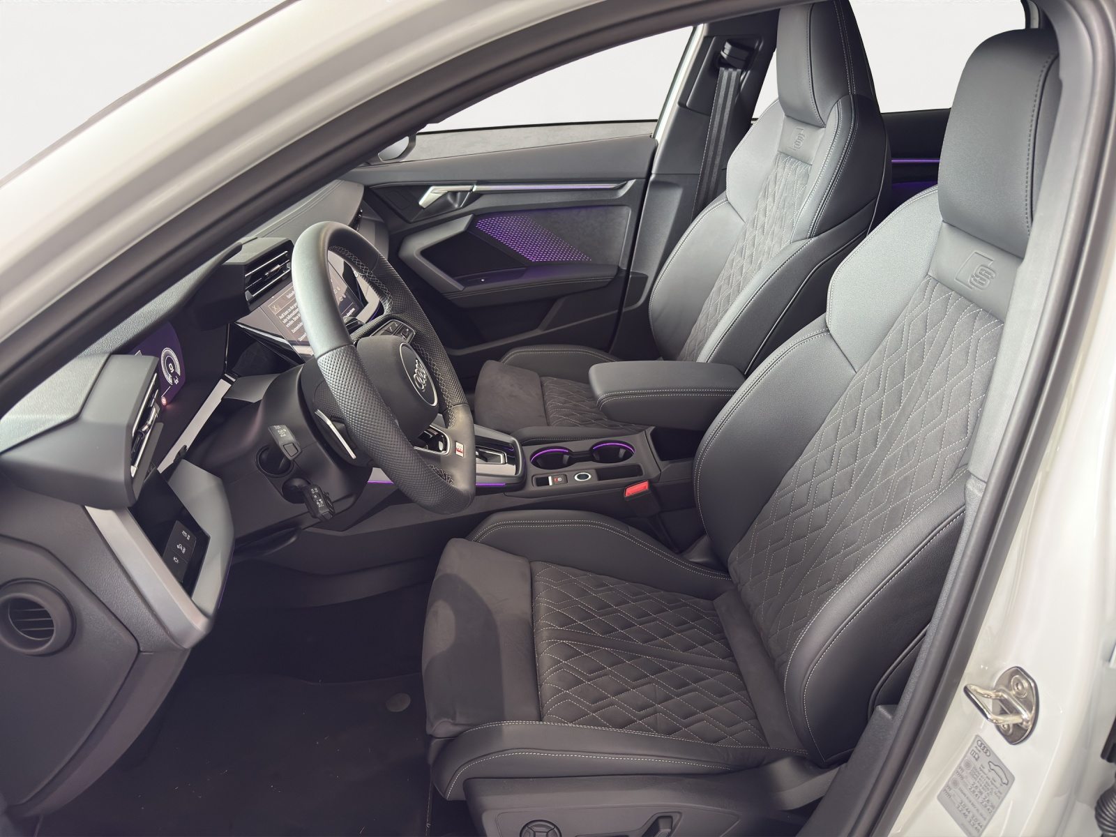 AUDI A3 Sportback 45 TFSI e S line, Hybride Intégral Essence/Électricité, Voiture de démonstration, Automatique - 5