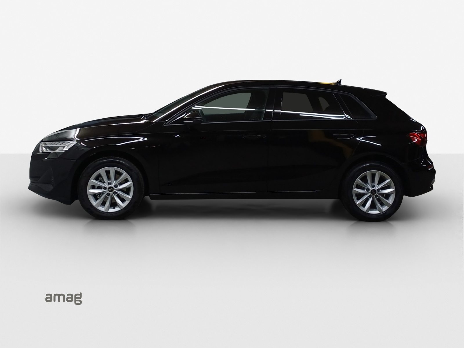 AUDI A3 Sportback TFSI 110 kW Attraction, Essence, Voiture de démonstration, Automatique - 2