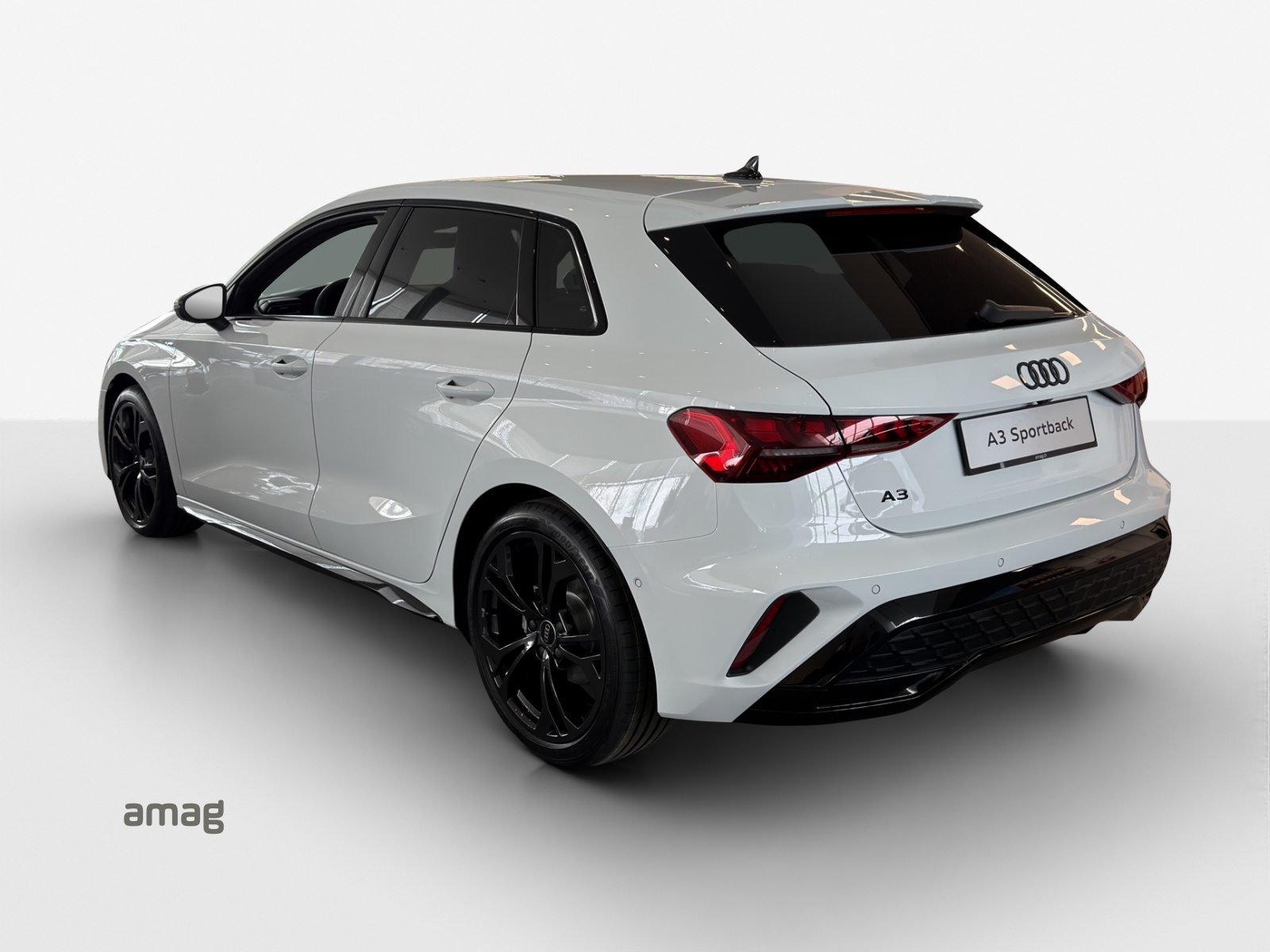AUDI A3 Sportback TFSI 110 kW S line, Benzina, Auto dimostrativa, Automatico - 3