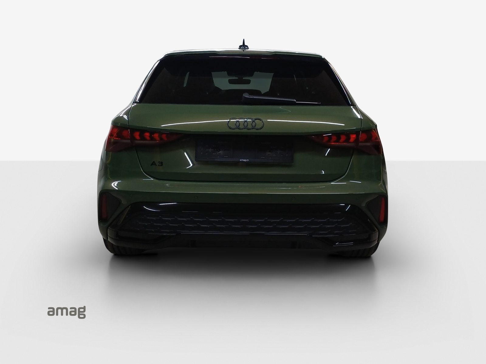 AUDI A3 Sportback TFSI 110 kW S line Attraction, Essence, Voiture de démonstration, Automatique - 4