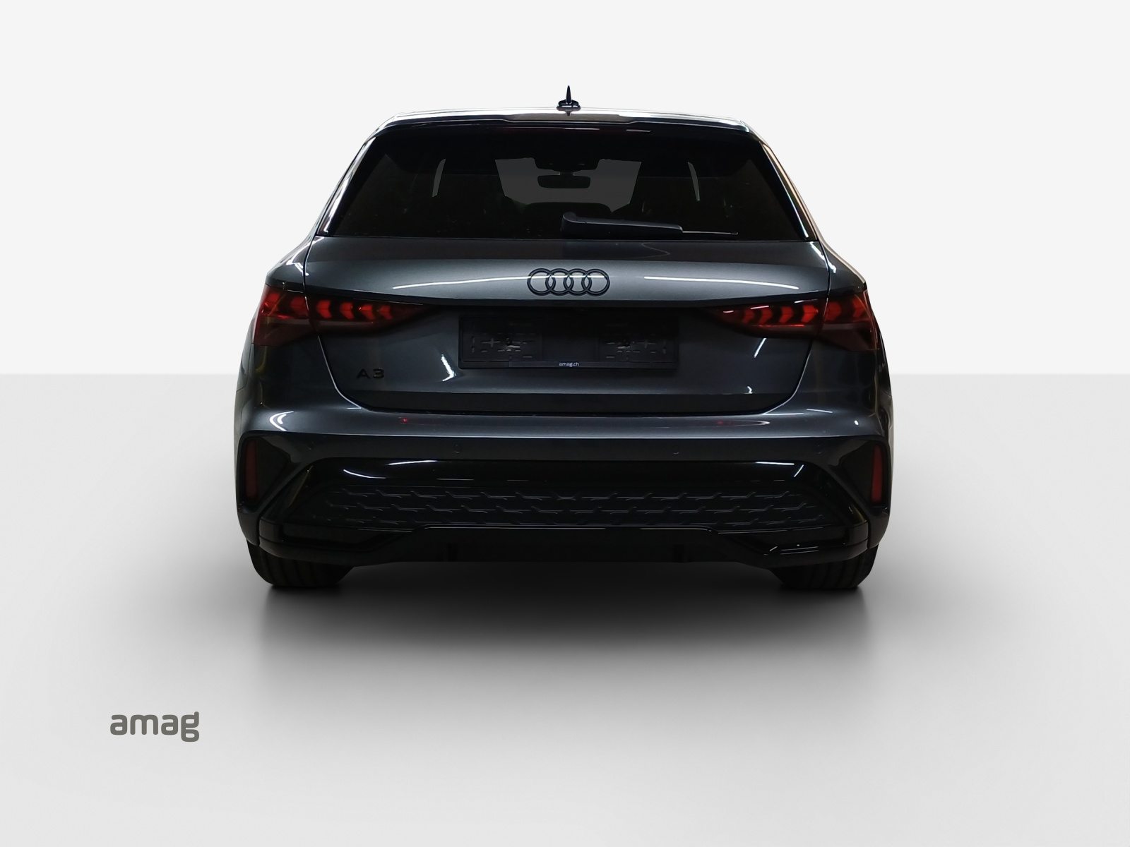 AUDI A3 Sportback TFSI 110 kW S line Attraction, Essence, Voiture de démonstration, Automatique - 4