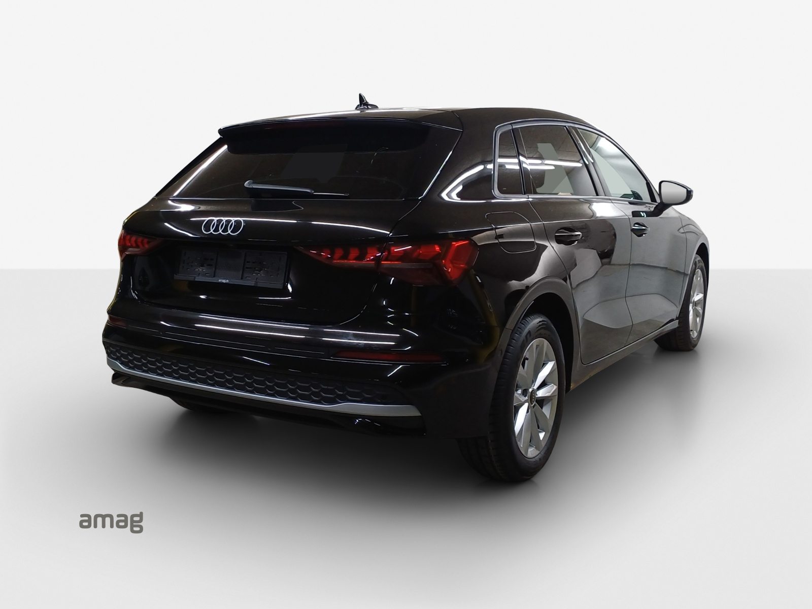 AUDI A3 Sportback TFSI 110 kW Attraction, Petrol, Ex-demonstrator, Automatic - 5