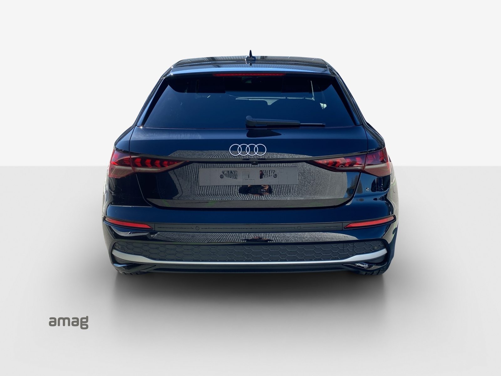 AUDI A3 Sportback TFSI 110 kW Attraction, Petrol, Ex-demonstrator, Automatic - 5