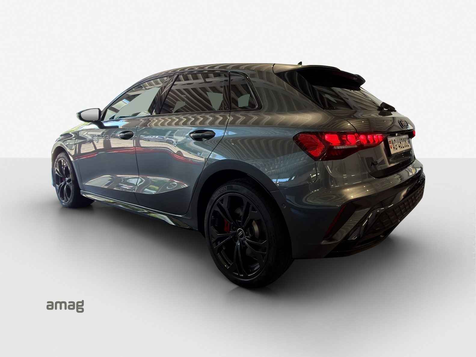 AUDI A3 Sportback TFSI e 200 kW S line Attraction, Full-Hybrid Petrol/Electric, Ex-demonstrator, Automatic - 3