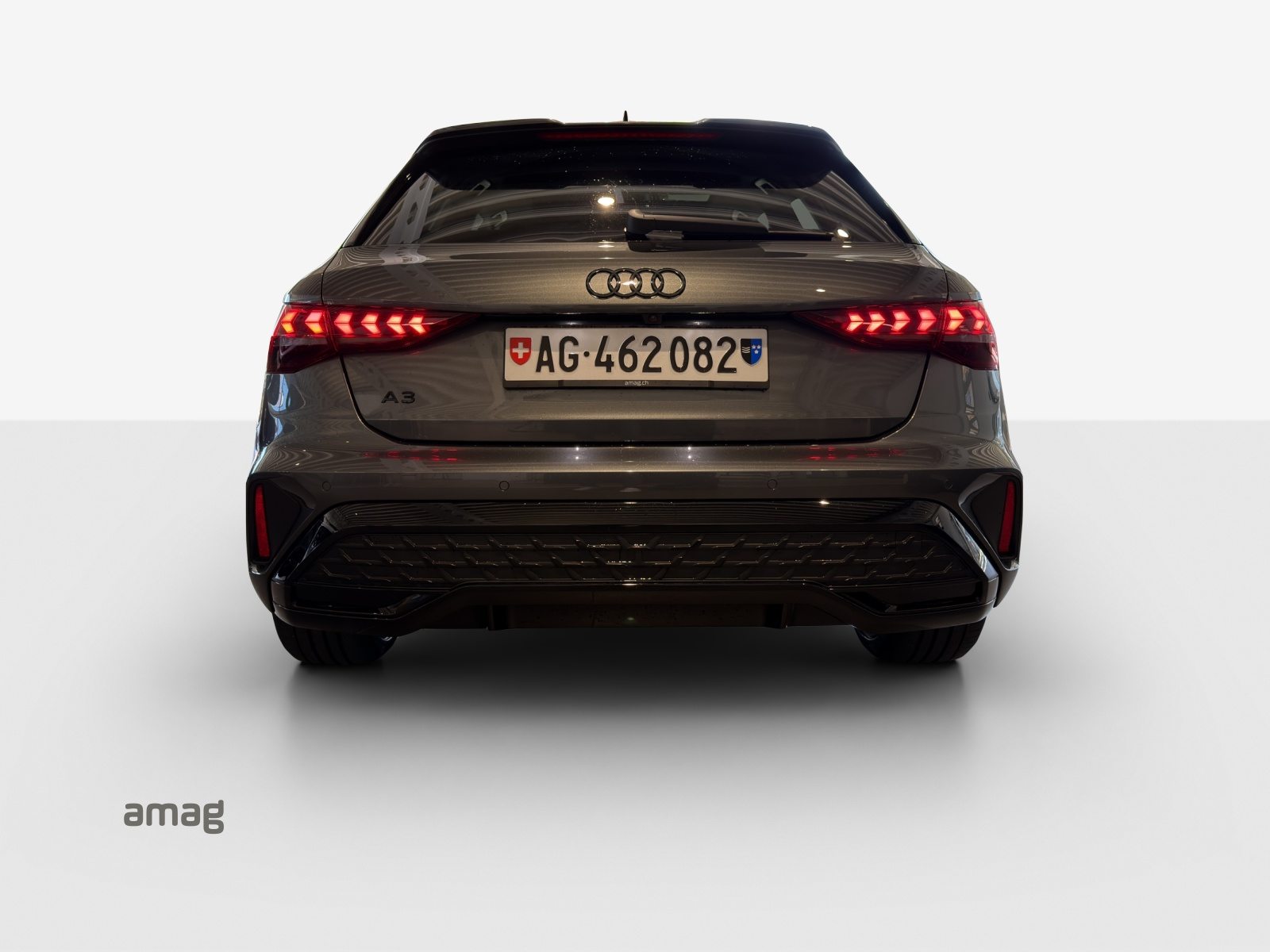 AUDI A3 Sportback TFSI e 200 kW S line Attraction, Full-Hybrid Petrol/Electric, Ex-demonstrator, Automatic - 4